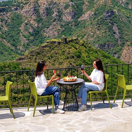 Kefilyan Family Hotel Sanain Buitenkant foto