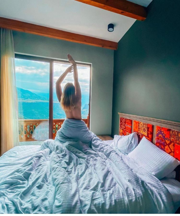 Kefilyan Family Hotel Sanain Buitenkant foto